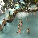 Sport Camp Hostel *